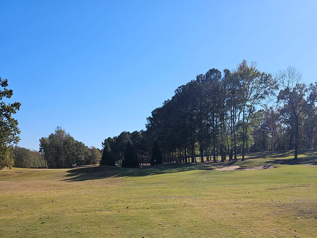 Roadside nine — Two par-3s over water. The original 1966 routing.